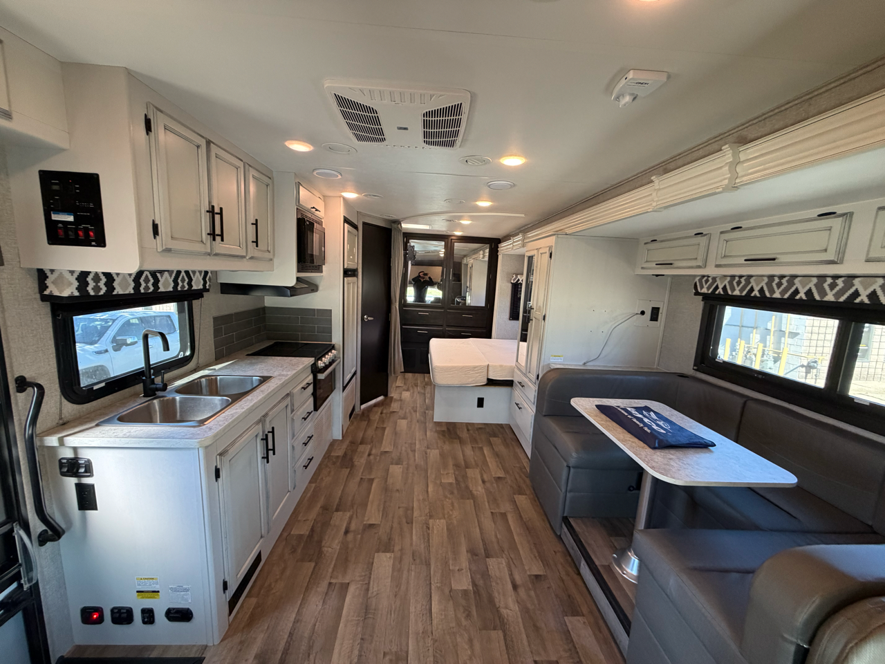 2021 JAYCO REDHAWK 24B