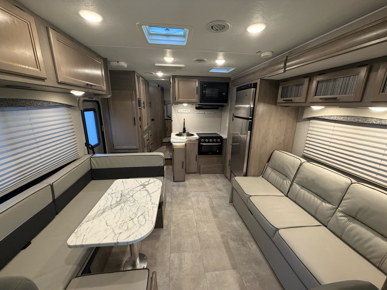 2022 COACHMEN FREELANDER 26DS