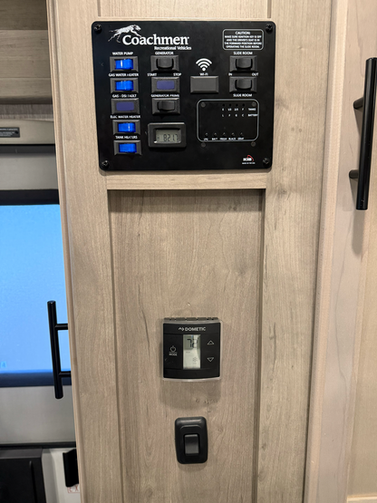 2022 COACHMEN FREELANDER 26DS