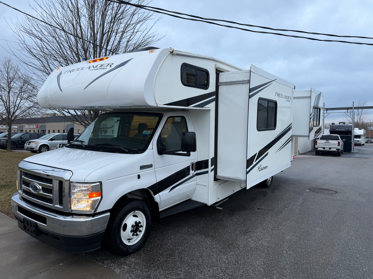 2022 COACHMEN FREELANDER 26DS