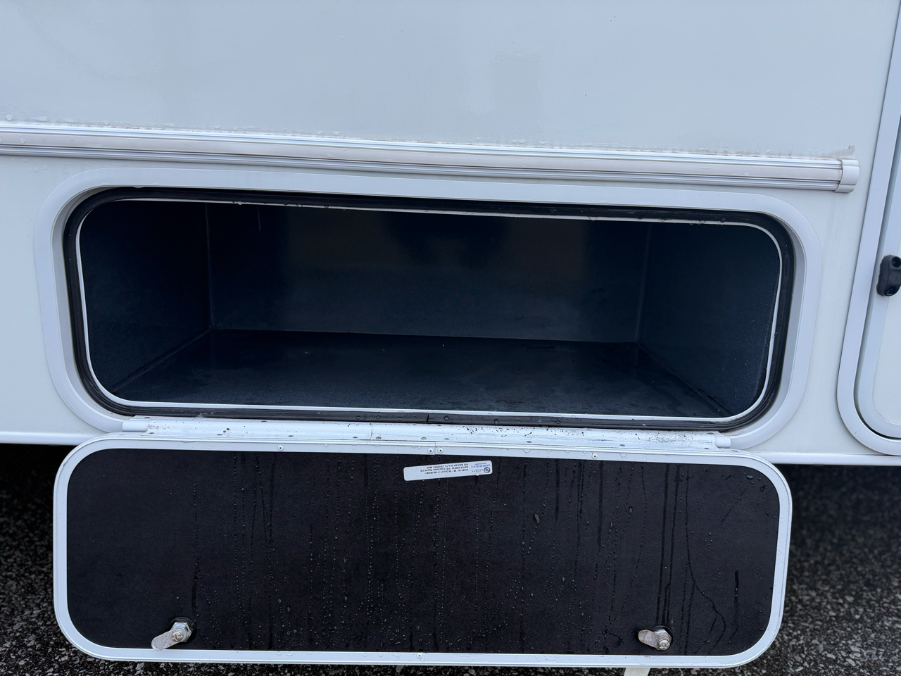 2022 COACHMEN FREELANDER 26DS