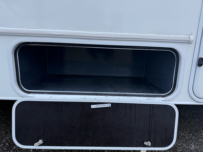 2022 COACHMEN FREELANDER 26DS