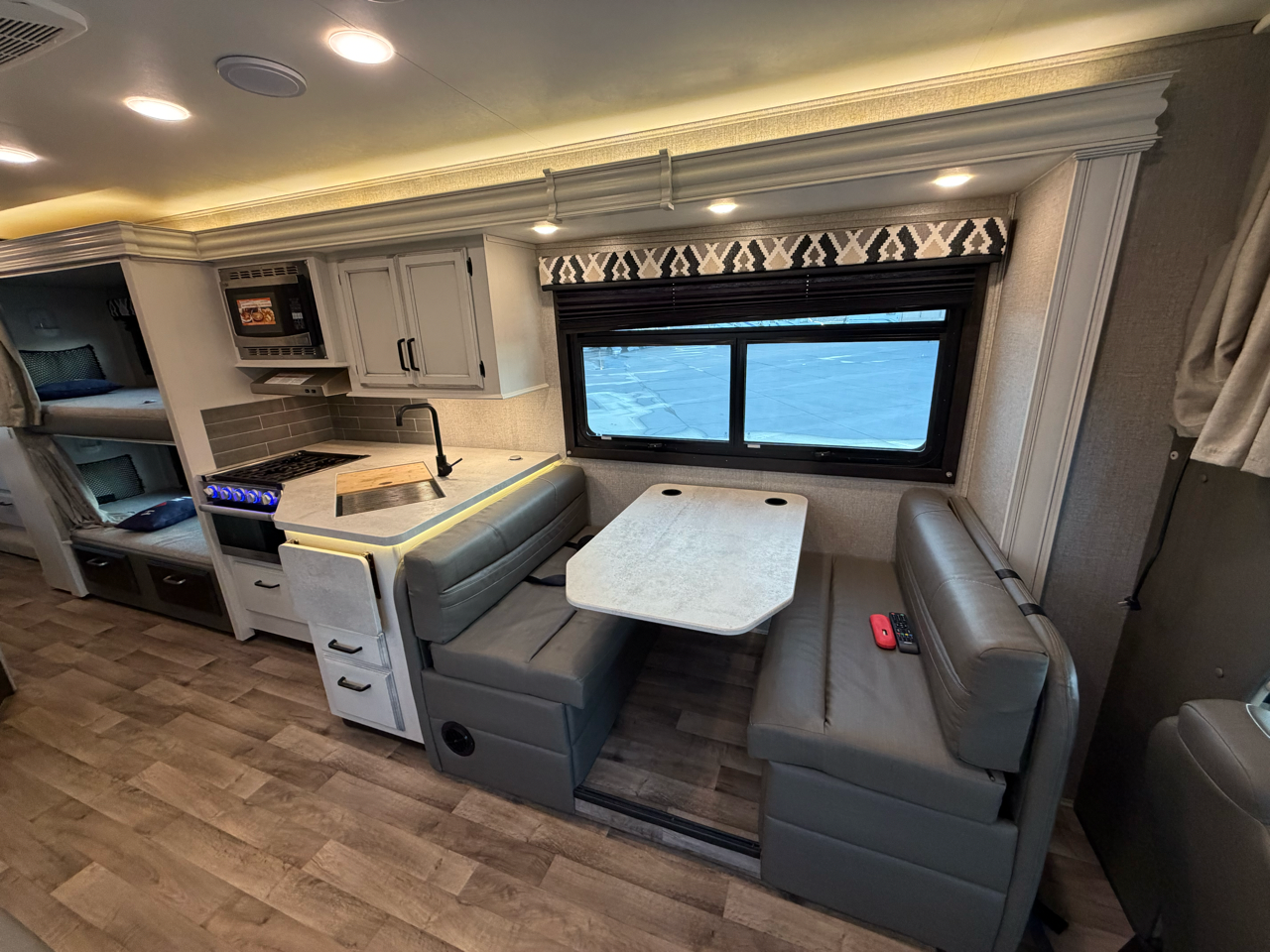 2021 ENTEGRA ODYSSEY 31F