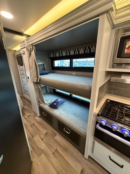 2021 ENTEGRA ODYSSEY 31F