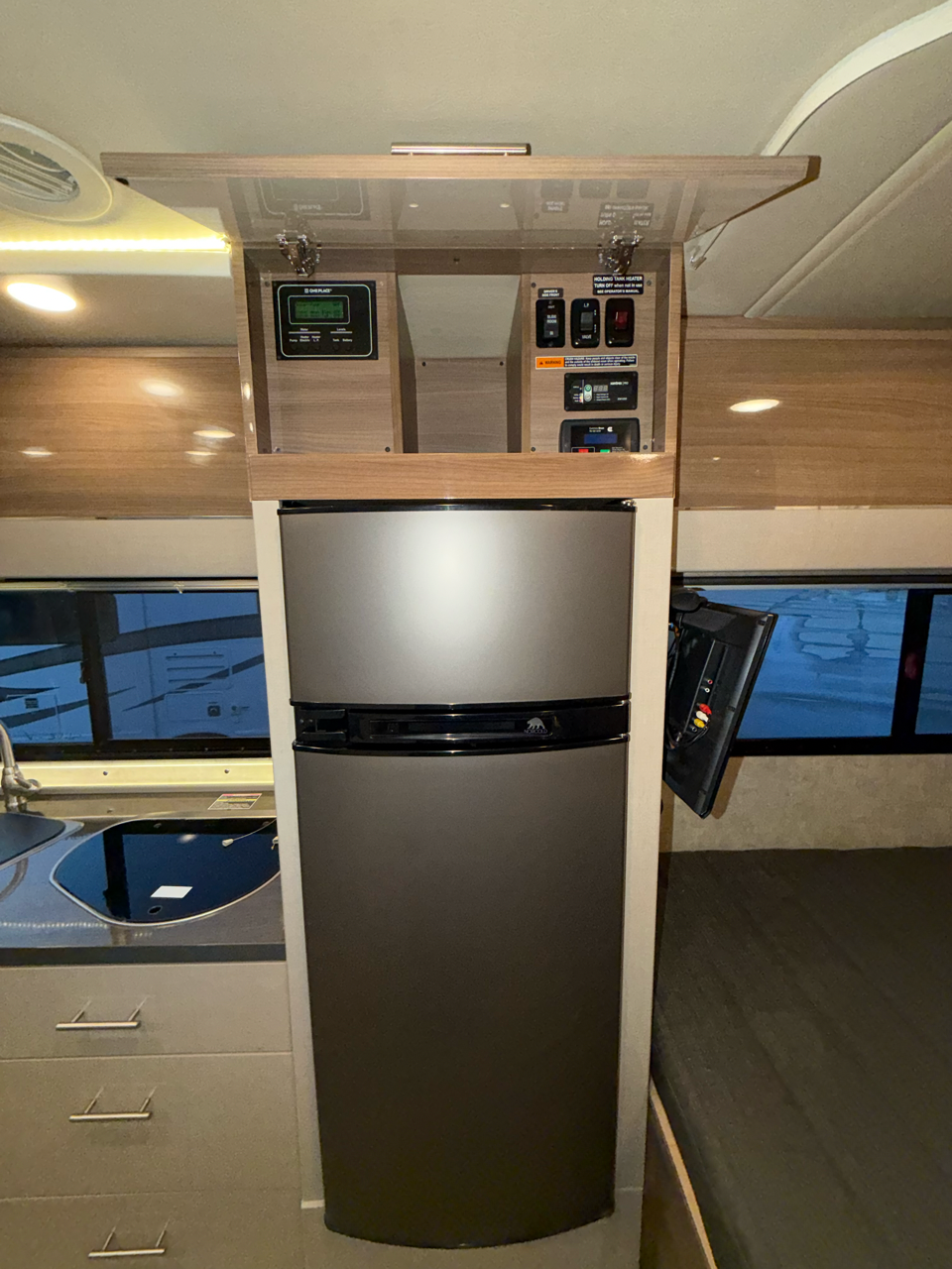 2016 WINNEBAGO VIEW 24J