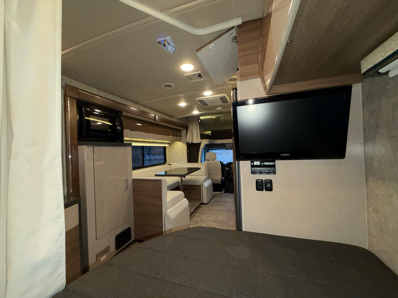 2016 WINNEBAGO VIEW 24J