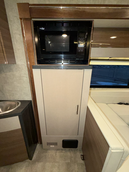 2016 WINNEBAGO VIEW 24J