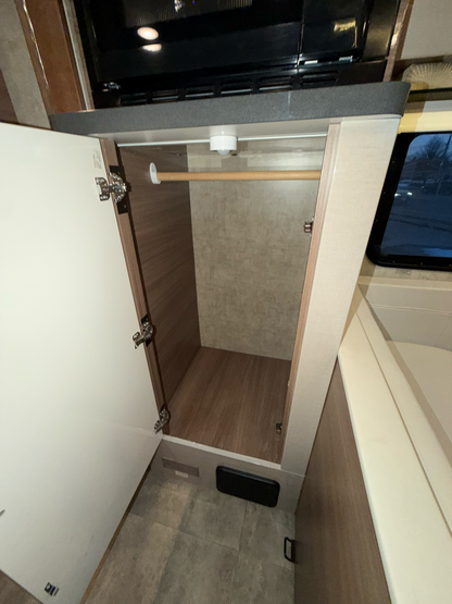 2016 WINNEBAGO VIEW 24J