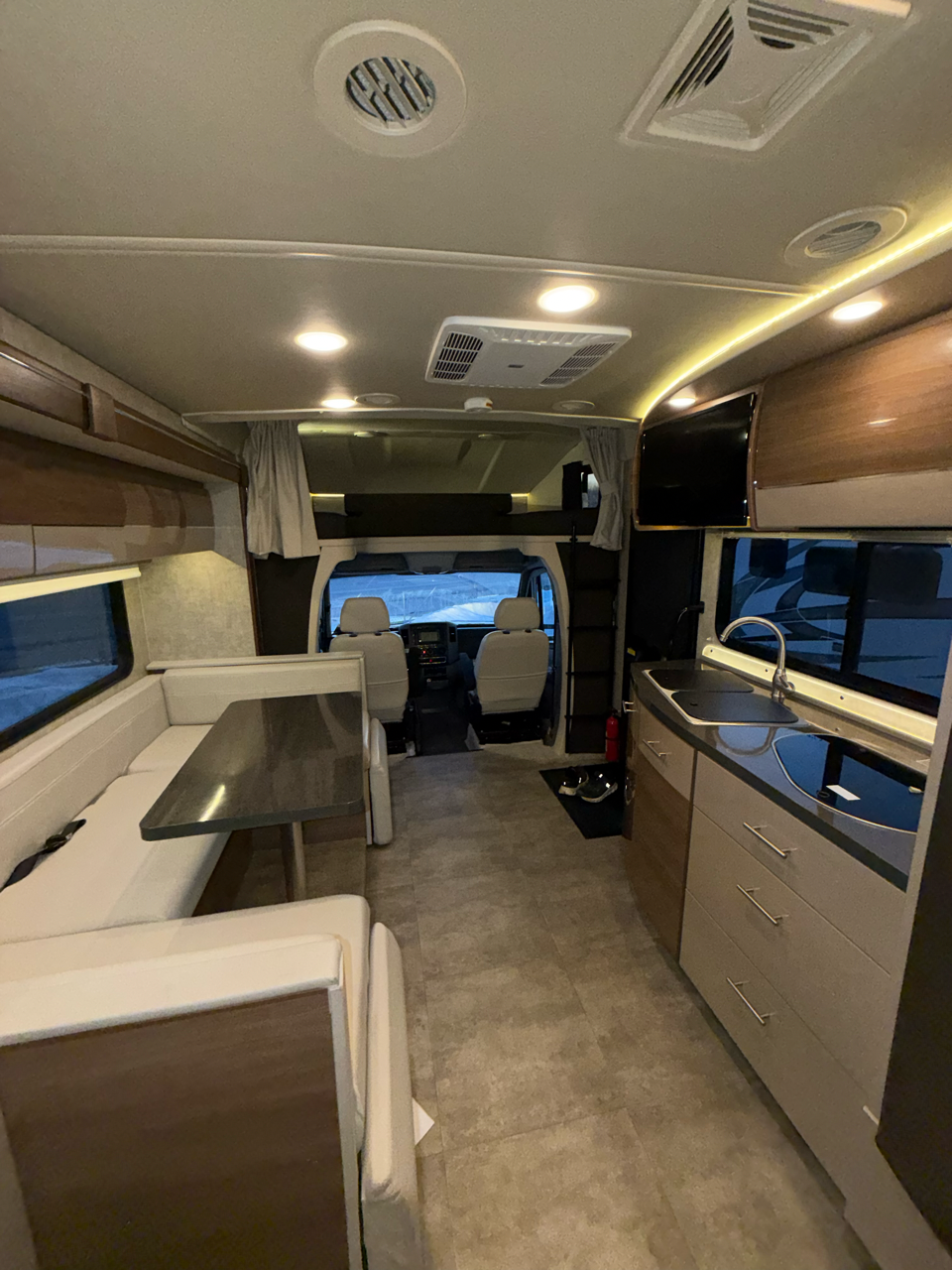 2016 WINNEBAGO VIEW 24J