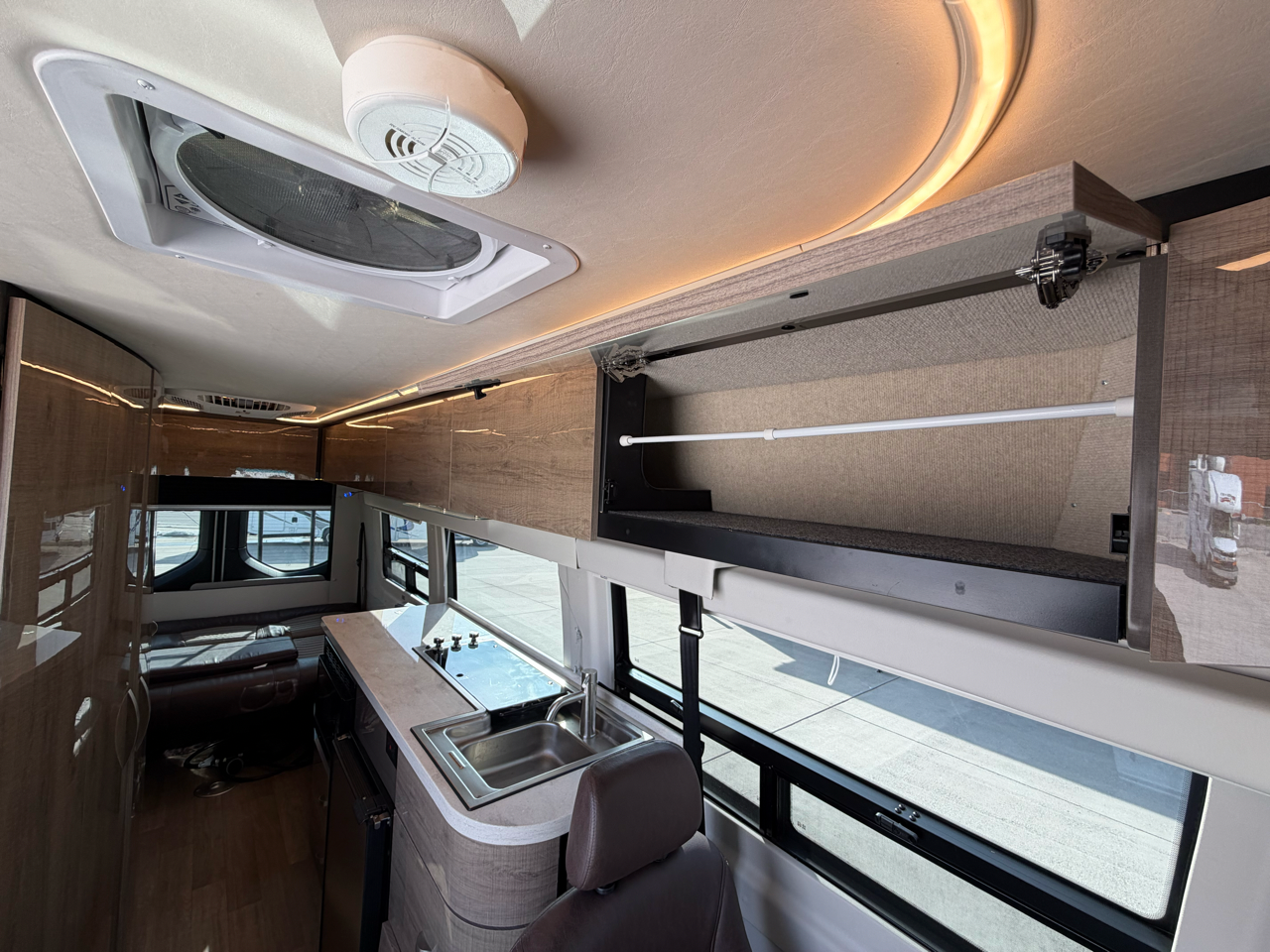 2023 WINNEBAGO ERA 70X