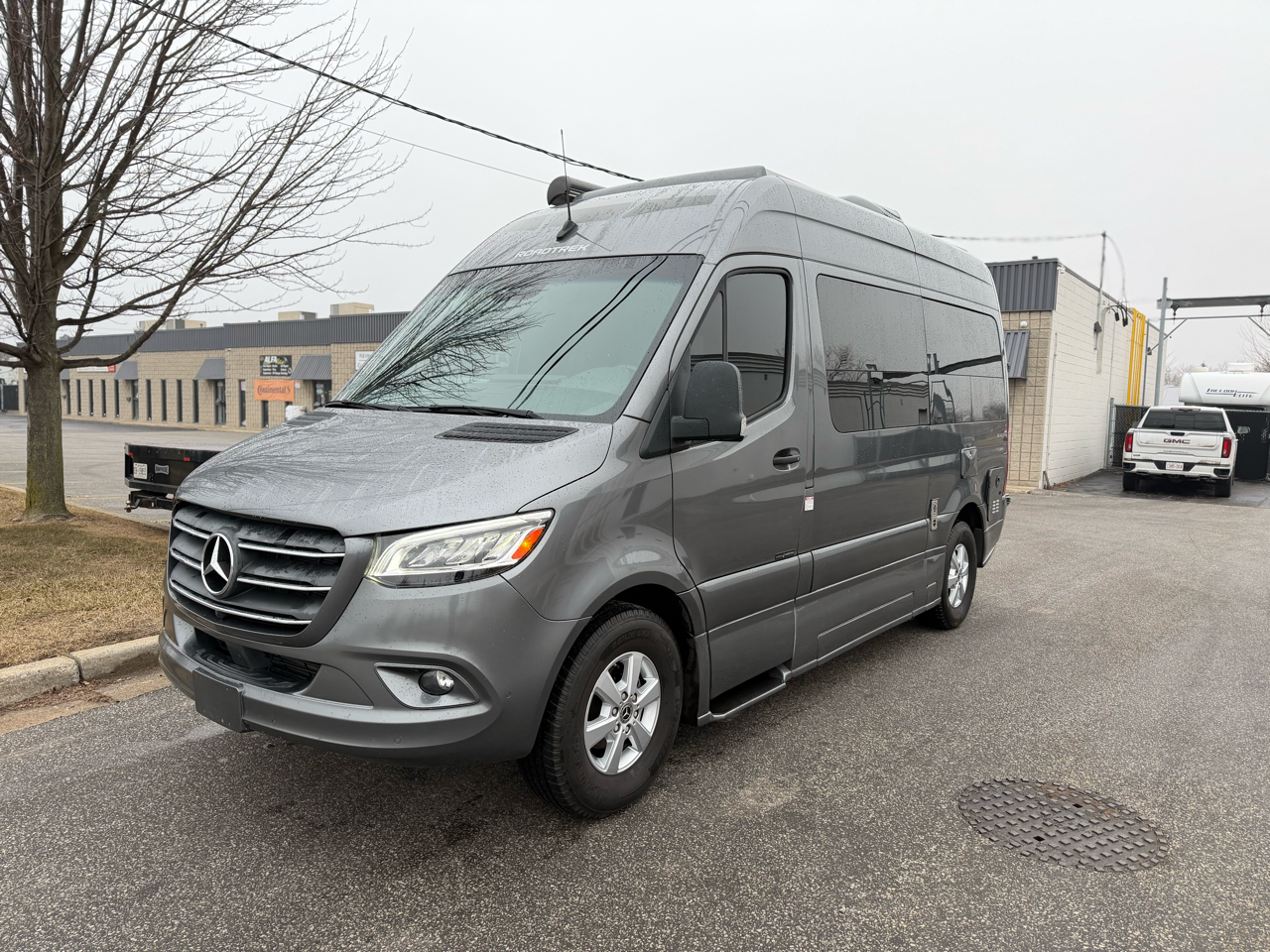 2023 ROADTREK AGILE SS