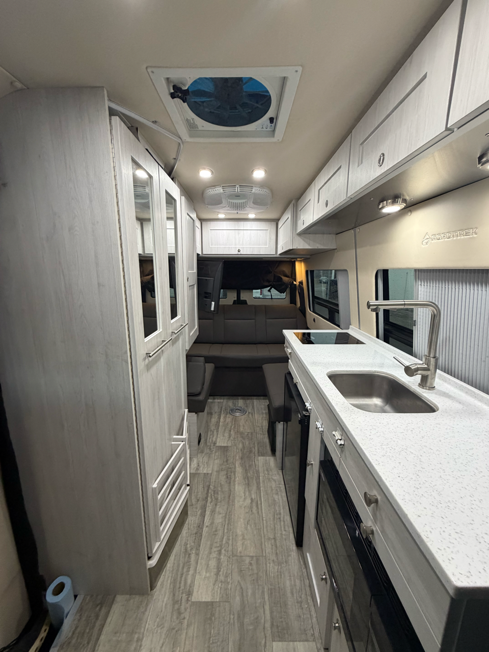2023 ROADTREK AGILE SS