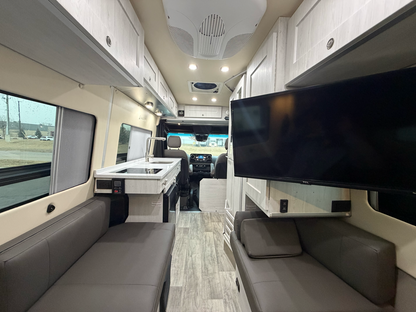 2023 ROADTREK AGILE SS