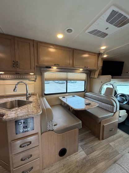2019 THOR FREEDOM ELITE 26H