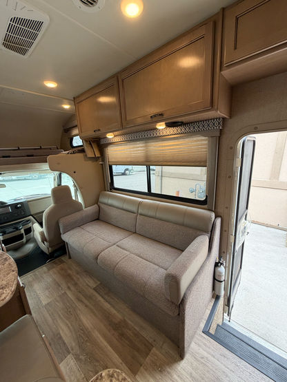 2019 THOR FREEDOM ELITE 26H