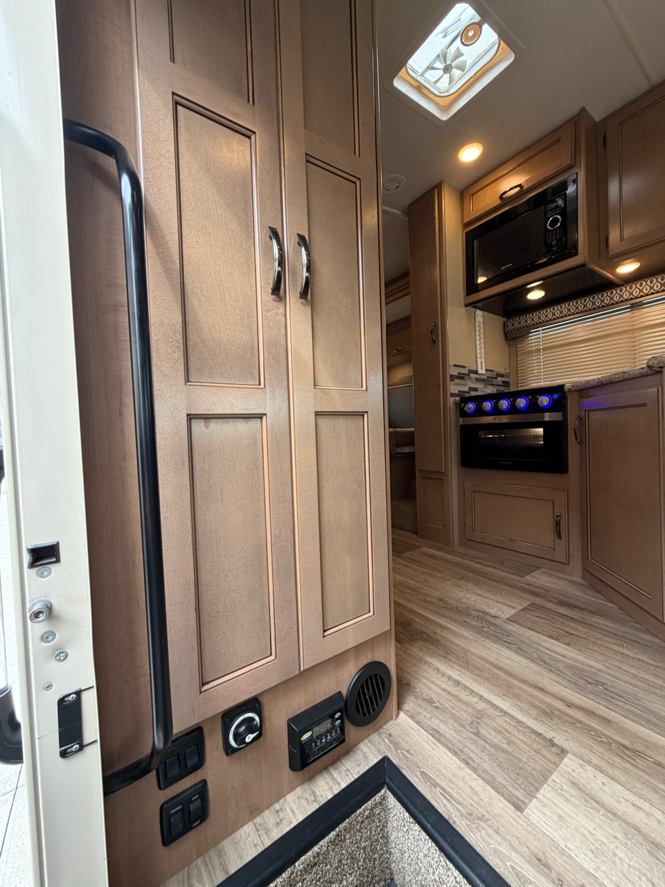 2019 THOR FREEDOM ELITE 26H