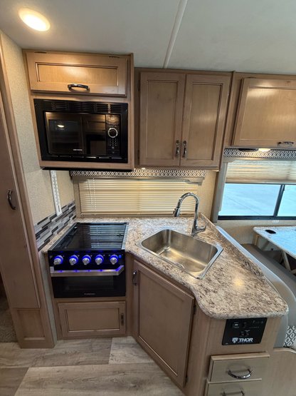 2019 THOR FREEDOM ELITE 26H