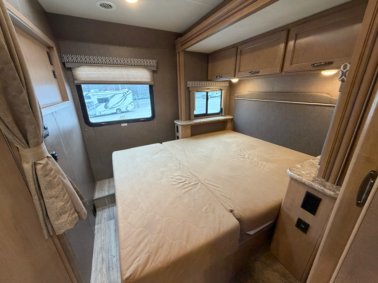 2019 THOR FREEDOM ELITE 26H