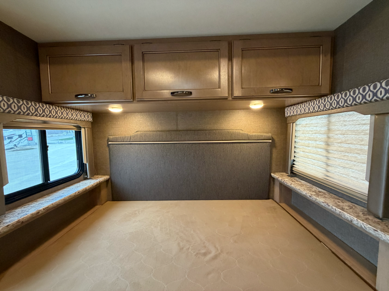 2019 THOR FREEDOM ELITE 26H