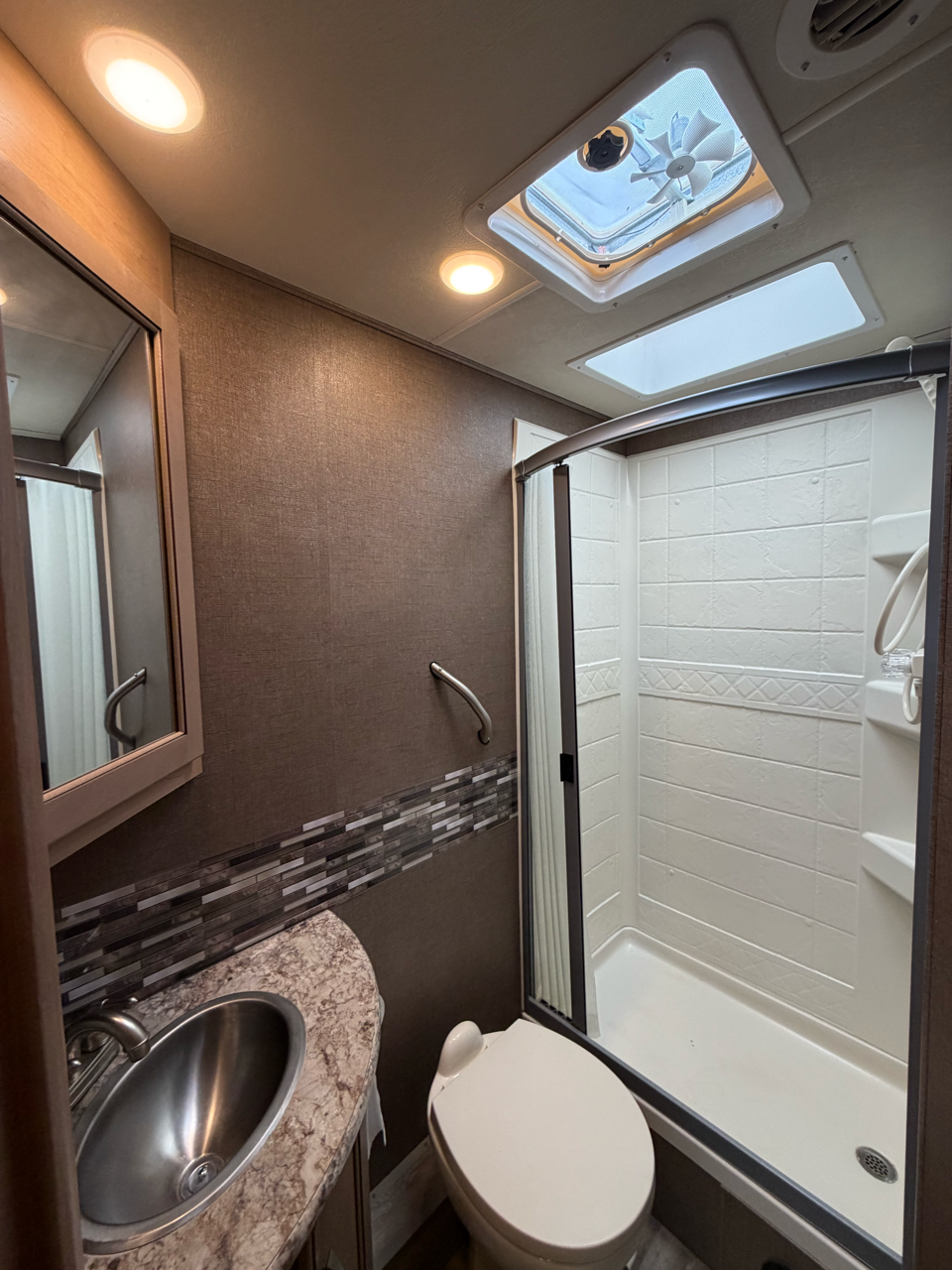 2019 THOR FREEDOM ELITE 26H