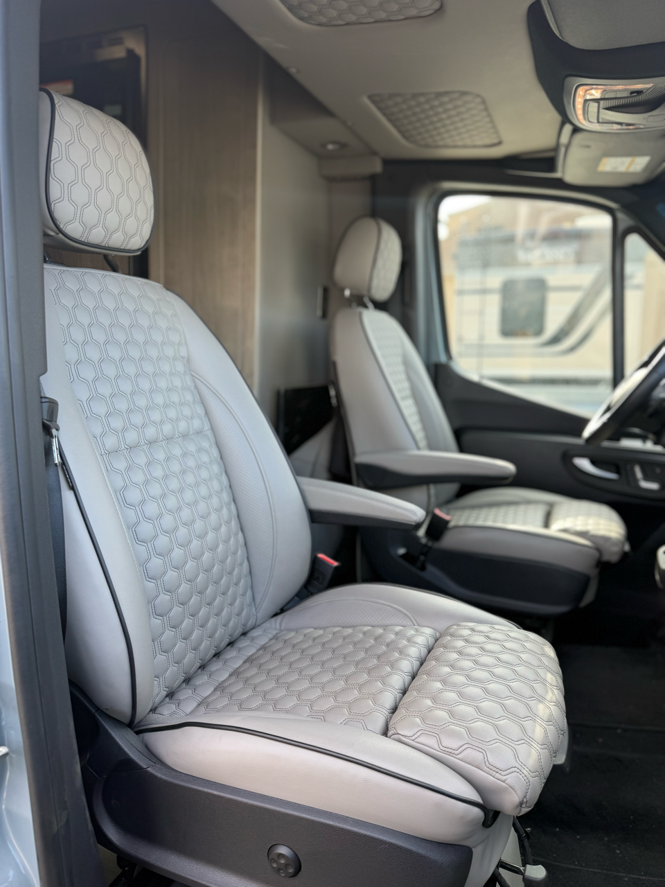 2025 Midwest Automotive Designs Heritage MD2