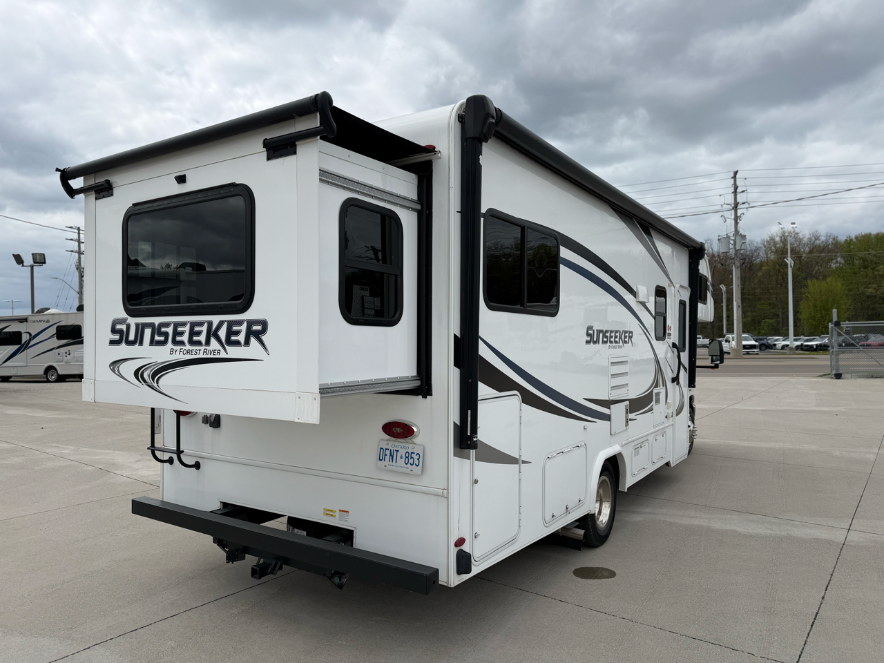 2020 FOREST RIVER SUNSEEKER 2500TS