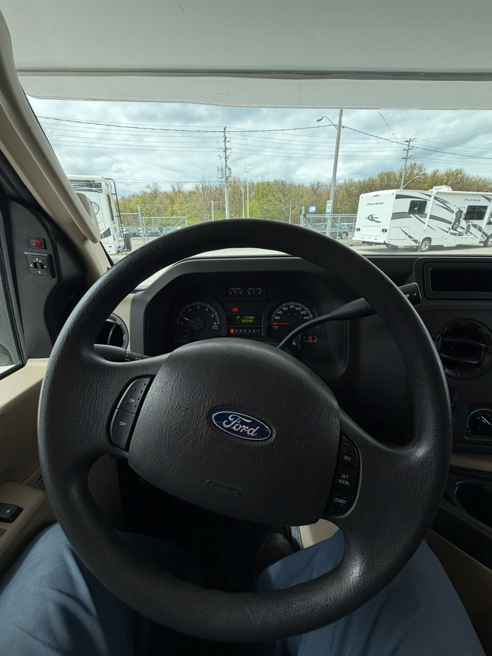 2020 FOREST RIVER SUNSEEKER 2500TS