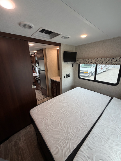 2020 FOREST RIVER SUNSEEKER 2500TS