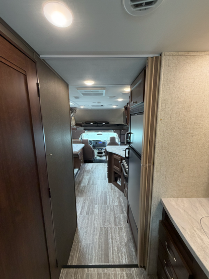 2020 FOREST RIVER SUNSEEKER 2500TS