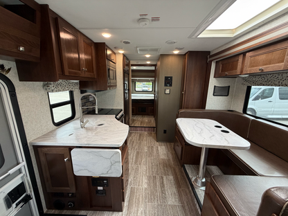2020 FOREST RIVER SUNSEEKER 2500TS