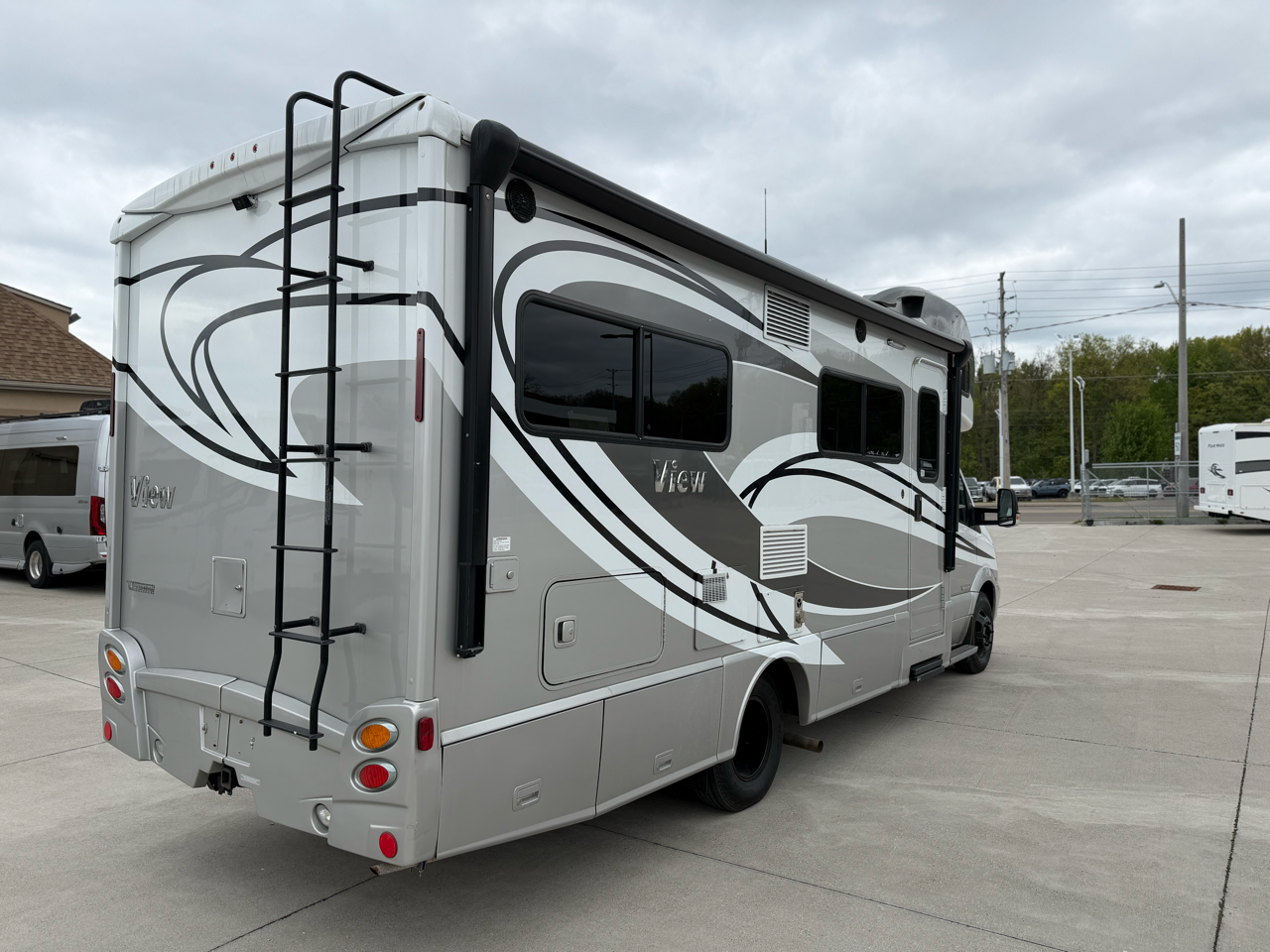 2016 WINNEBAGO VIEW 24J